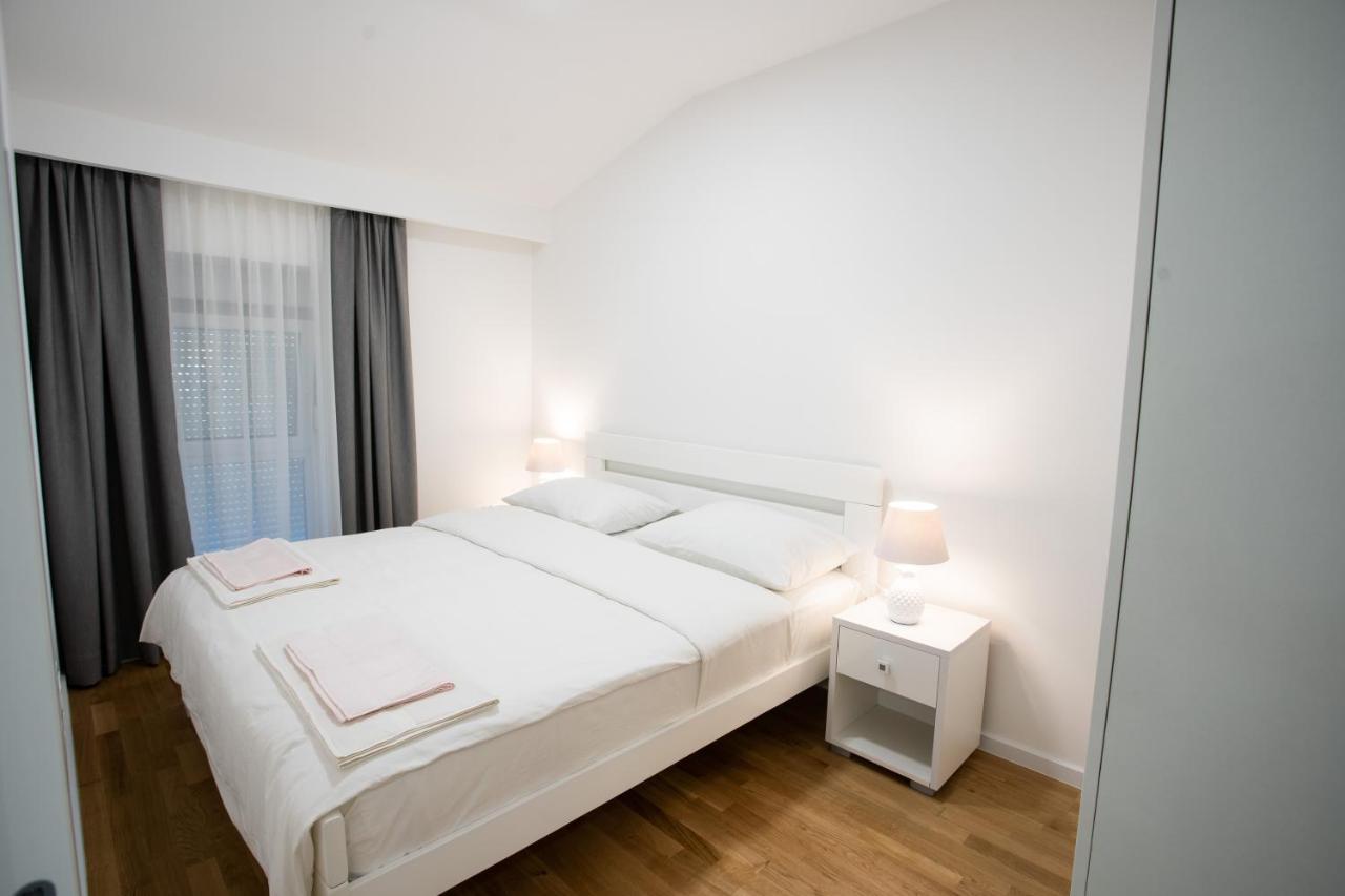 Apartmani Centar 루브스키 외부 사진