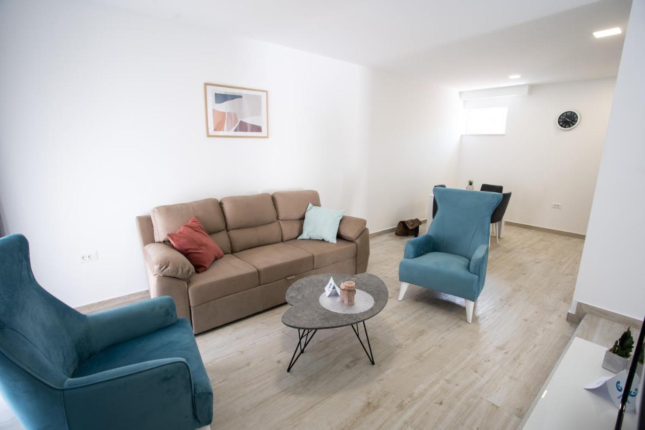 Apartmani Centar 루브스키 외부 사진
