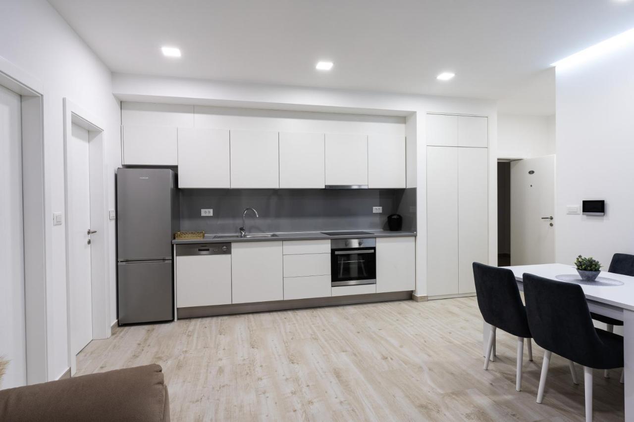 Apartmani Centar 루브스키 외부 사진